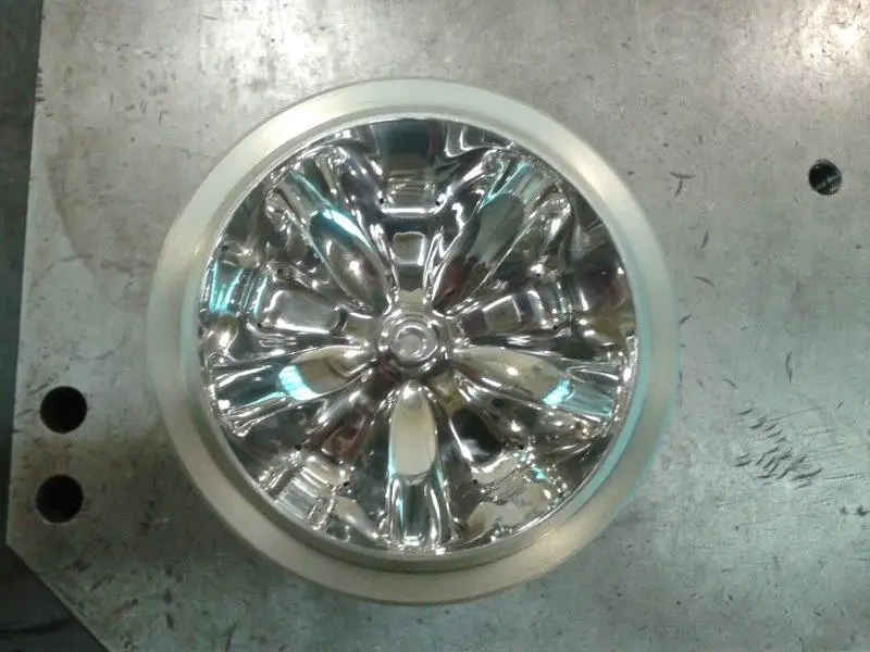 Ferramentaria de Moldes