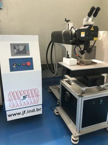 Serviço de Solda a Laser